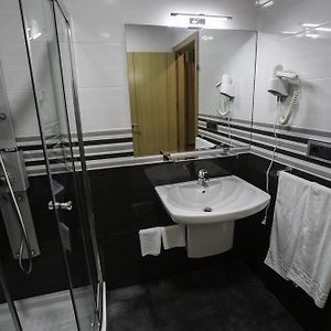 Habitación con 2 Camas Individuales